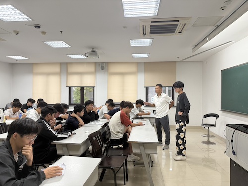 见习主题班会研讨-足球 见习主题班会研讨-足球