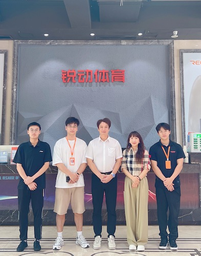 10月15日上午，休闲专业部王勇主任、刘瑾副主任走访锐动体育实习点