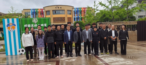 张磊副院长巡视五常小学实习点