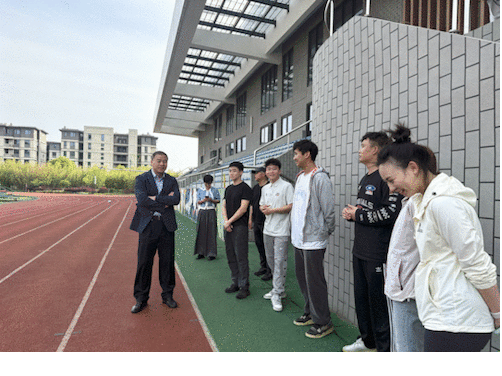 周武院长巡视瓶窑中学